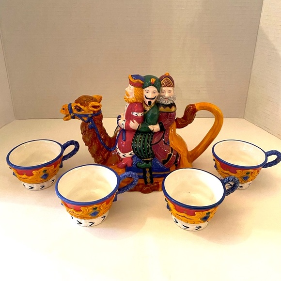 Department 56 "We Three Kings" Christmas Tea Set Camel Teapot + 4 Cups with BOX - Picture 2 of 15